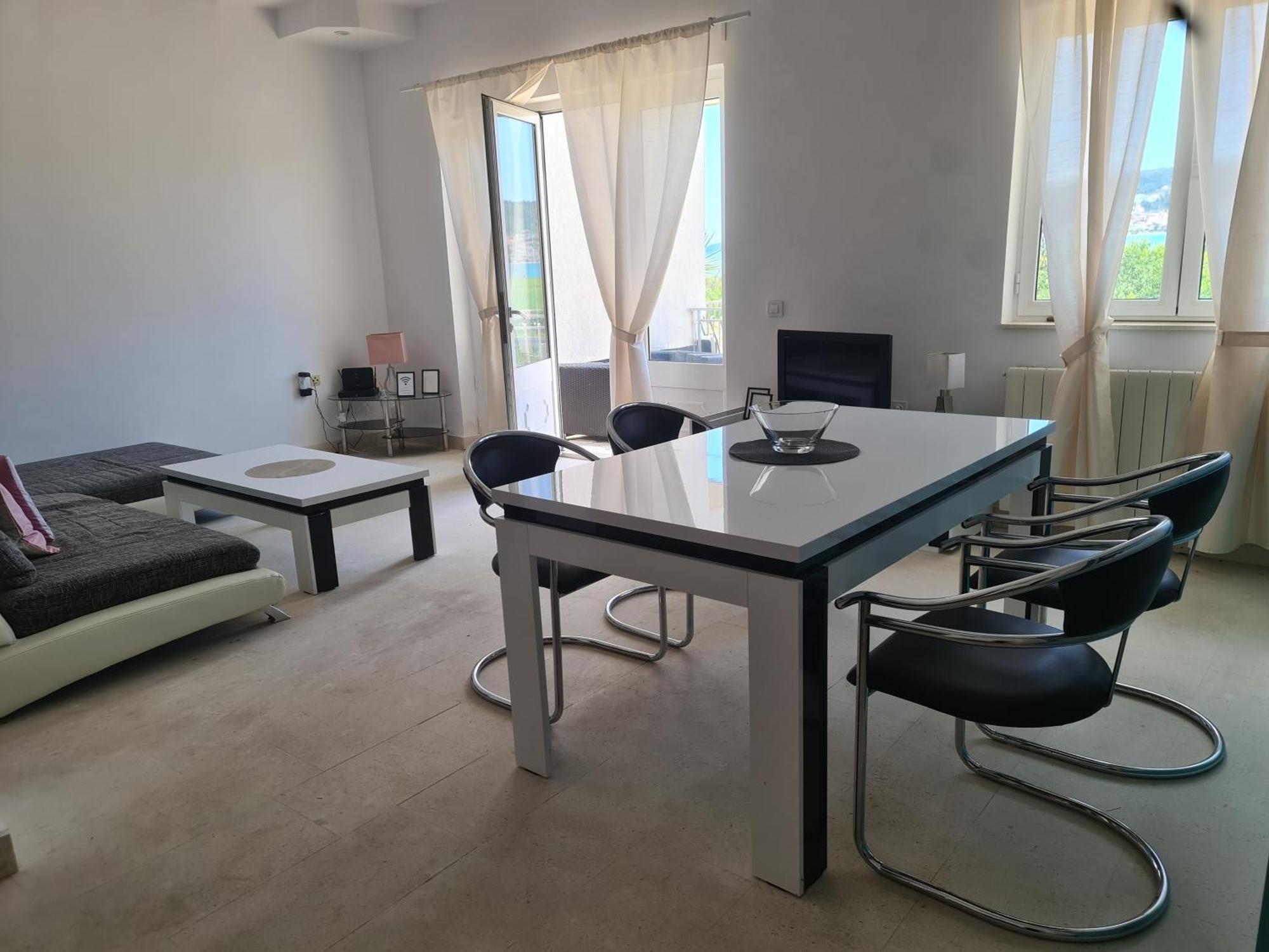 Bridge And Beach Apartments Trogir Exterior photo
