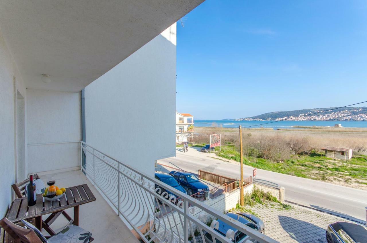 Bridge And Beach Apartments Trogir Exterior photo