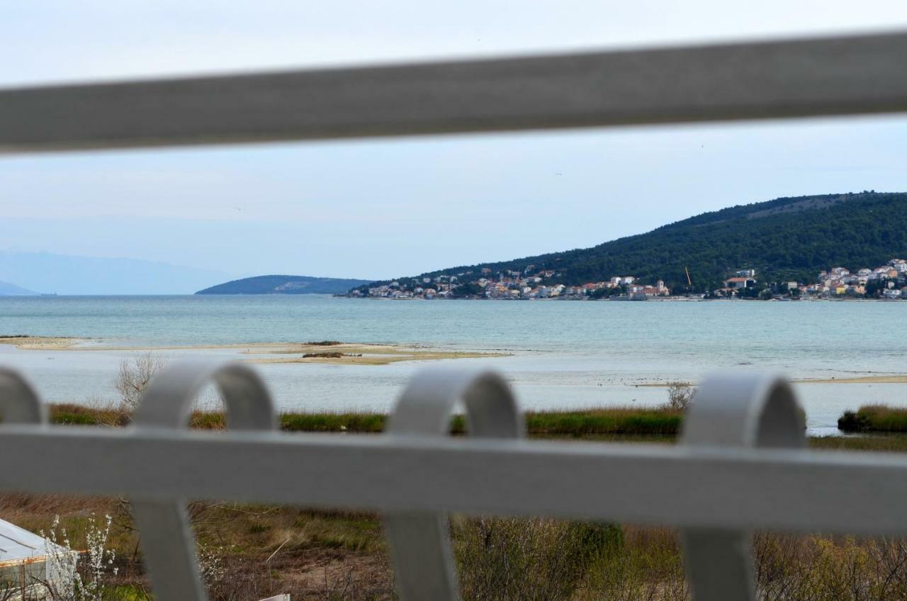 Bridge And Beach Apartments Trogir Exterior photo