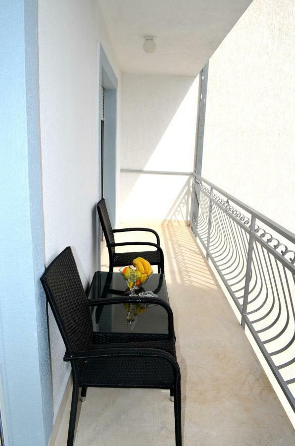 Bridge And Beach Apartments Trogir Exterior photo